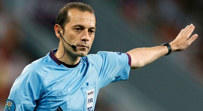 Cüneyt Çakır'a dev maç Cüneyt Çakır'a dev maç