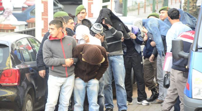 Jandarma mazot hırsızlarını kokudan yakaladı