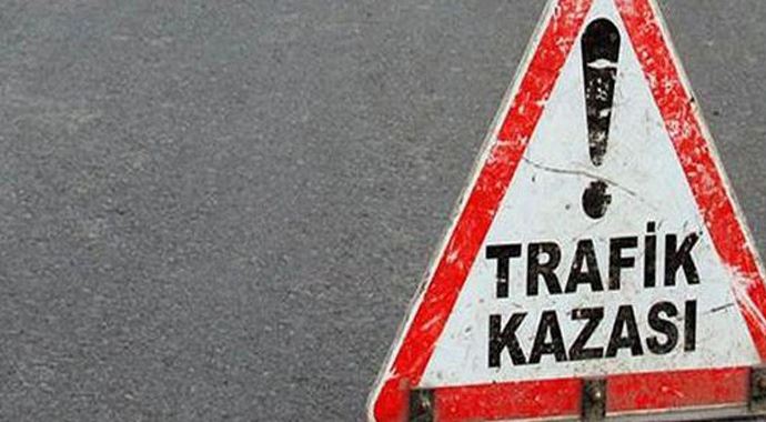 Kontrolden çıkan otomobil alt geçide uçtu