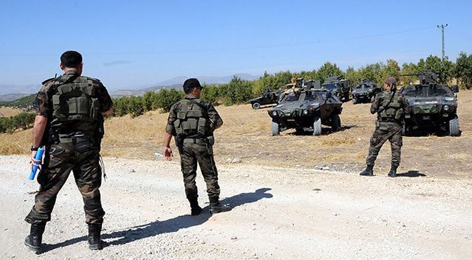 Diyarbakır'da hava destekli uyuşturucu operasyonu başlatıldı Diyarbakır'da hava destekli uyuşturucu operasyonu başlatıldı