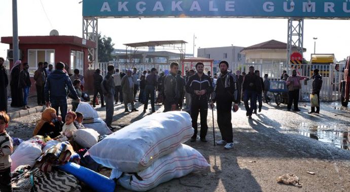 Akçakale Gümrük Kapısı açıldı Akçakale Gümrük Kapısı açıldı