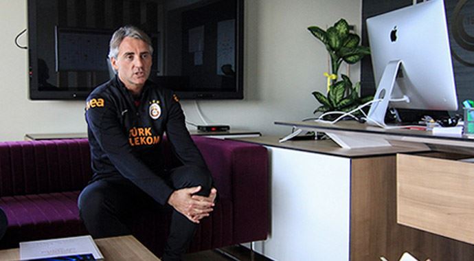 Roberto Mancini'den 'Pirlo' açıklaması