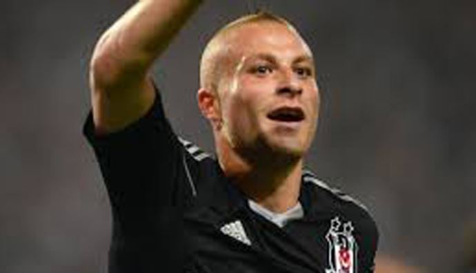 Gökhan Töre&#039;den iki asist