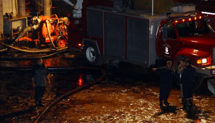 İzmir sular altında kaldı İzmir sular altında kaldı