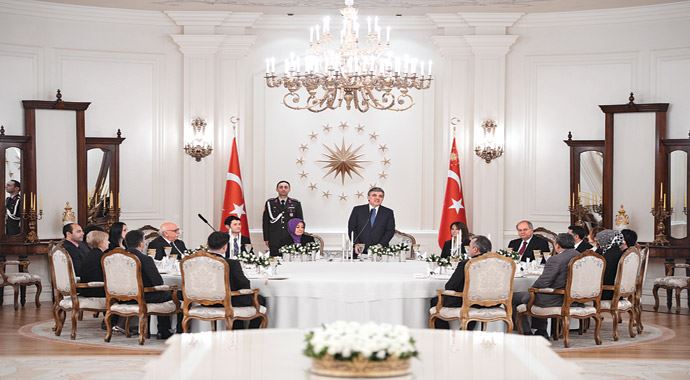 Gül, öğretmenleri ağırladı Gül, öğretmenleri ağırladı