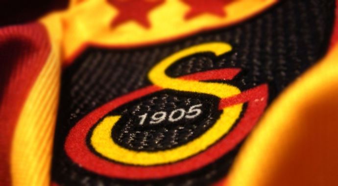 Galatasaray'dan kritik karar yıldız isim kadroya alınmadı Galatasaray'dan kritik karar yıldız isim kadroya alınmadı