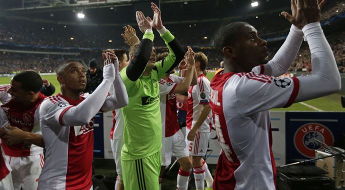 Ajax 2, Barcelona 1