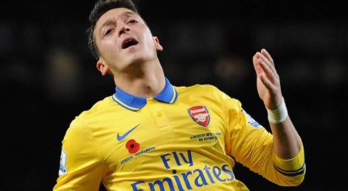 Mesut Özil, Marsilya maçında penaltı kaçırdı
