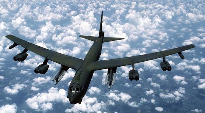 Washington B-52'lerle Çin'e meydan okudu