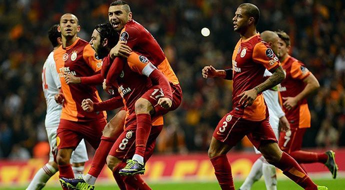 Galatasaray avantaj peşinde