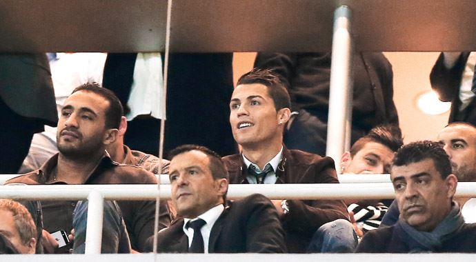 40 bin Ronaldo birarada!