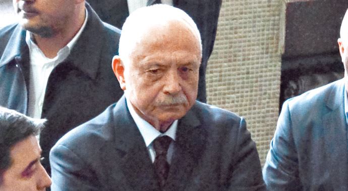 Eski Mit'çi Eken, duruşmada açık açık tehdit etti Eski Mit'çi Eken, duruşmada açık açık tehdit etti