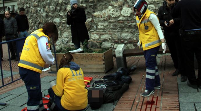 Galata Kulesi'nden atlayarak canına kıydı
