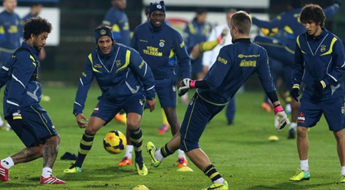 Fenerbahçe Beşiktaş derbi maçı hazırlıklarını sürdürüyor Fenerbahçe Beşiktaş derbi maçı hazırlıklarını sürdürüyor