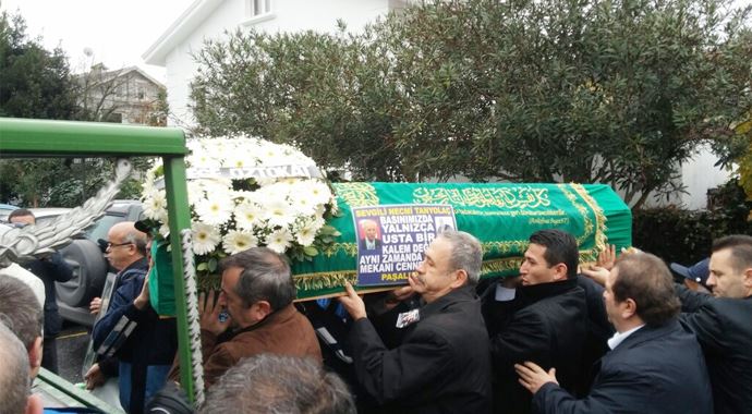 Duayen gazeteci Necmi Tanyolaç son yolculuğuna uğurlandı Duayen gazeteci Necmi Tanyolaç son yolculuğuna uğurlandı