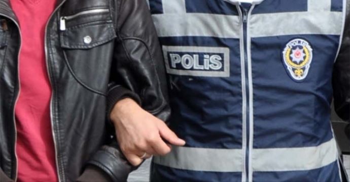İstiklal caddesinde işportacı operasyonu İstiklal caddesinde işportacı operasyonu