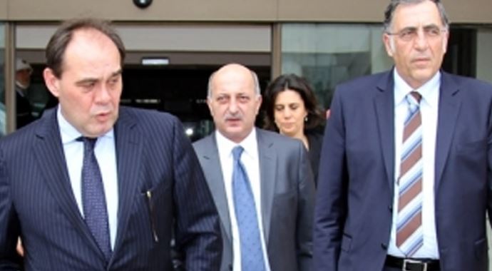 Dev derbide Demirören ve Özerten