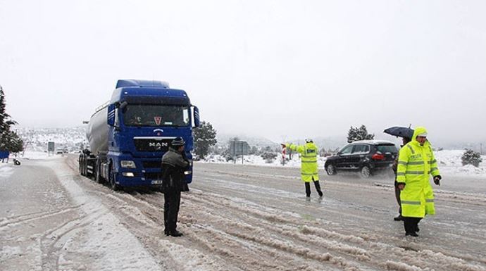 1 Aralık&#039;tan itibaren başlıyor değiştirmeyene 500 lira ceza