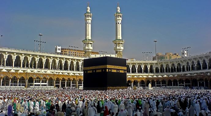 Kabe'de genişletme çalışmalarında çökme Kabe'de genişletme çalışmalarında çökme