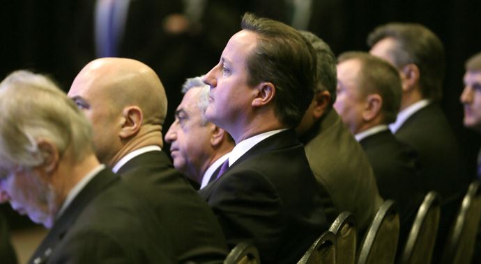 David Cameron&#039;un &#039;işsizleri sınırdışı etme&#039; fikrine AB&#039;den tepki