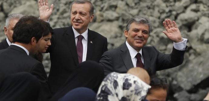 Cumhurbaşkanı Gül ve Başbakan Erdoğan düğünde buluştu Cumhurbaşkanı Gül ve Başbakan Erdoğan düğünde buluştu