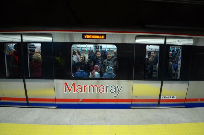 Marmaray, esnafın yüzünü güldürdü