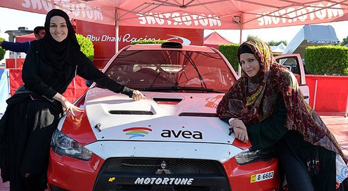 Dubai Rallisi'nin ikinci etap yarışları başladı Dubai Rallisi'nin ikinci etap yarışları başladı