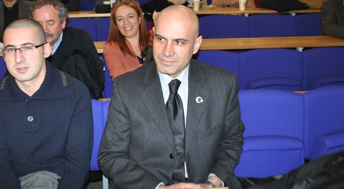 Turhan Çömez Londra&#039;da görüntülendi
