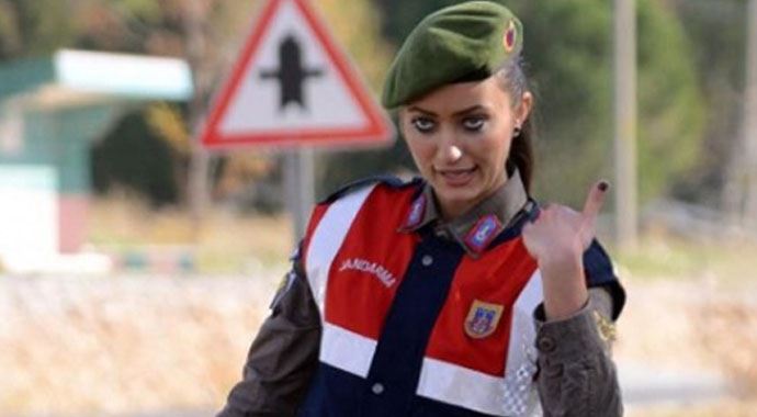 Başbakan Erdoğan'ı bugün o korudu Başbakan Erdoğan'ı bugün o korudu