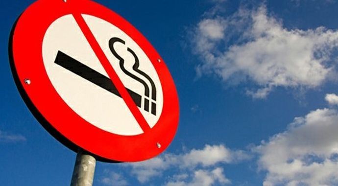 Açık alanda sigara içme yasağı Açık alanda sigara içme yasağı