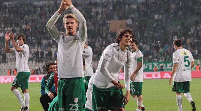 Timsah'ın defans sıkıntısı düşündürüyor Timsah'ın defans sıkıntısı düşündürüyor