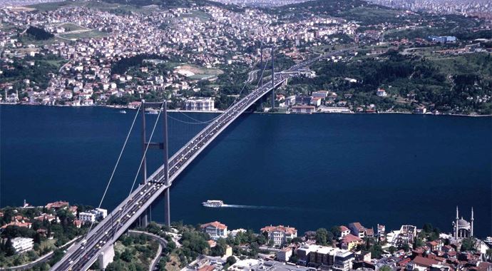İstanbul Boğaziçi Köprüsü, yarın trafiğe kapatılacak İstanbul Boğaziçi Köprüsü, yarın trafiğe kapatılacak