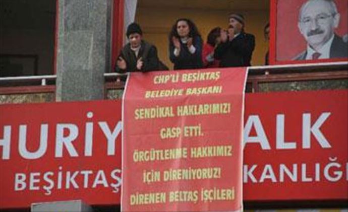Hakları gasp edilen işçiler CHP binasını bastı Hakları gasp edilen işçiler CHP binasını bastı