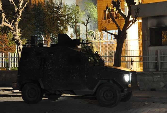 Silopi Kaymakamlığı'na bombalı saldırı Silopi Kaymakamlığı'na bombalı saldırı