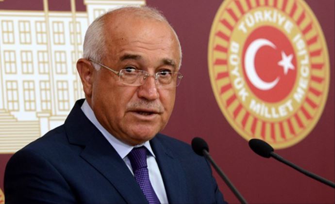 Cemil Çiçek, 'Tutuklu milletvekilleri için çok çaba sarfettim' Cemil Çiçek, 'Tutuklu milletvekilleri için çok çaba sarfettim'
