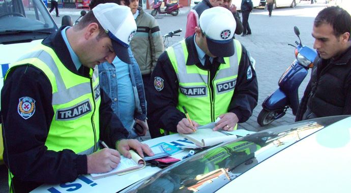 Alkollü araç kullananlara 727 liralık ceza 
