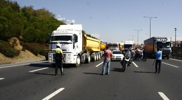 DİKKAT - Bazı yollar trafiğe kapatılacak DİKKAT - Bazı yollar trafiğe kapatılacak