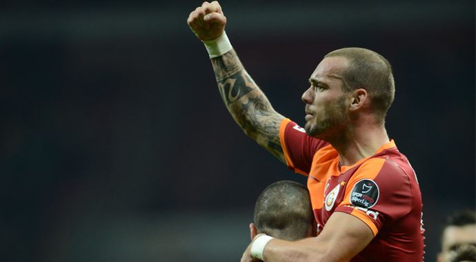 Sneijder gidiyor, o geliyor iddiası