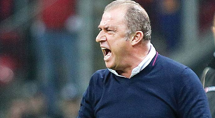 Fatih Terim'e sözleşme çağrısı Fatih Terim'e sözleşme çağrısı