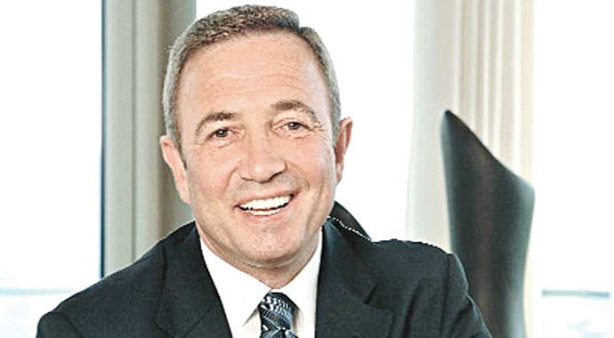 Hamdi Akın, Yıldırım 3 gün içinde benden özür dilemezse... Hamdi Akın, Yıldırım 3 gün içinde benden özür dilemezse...