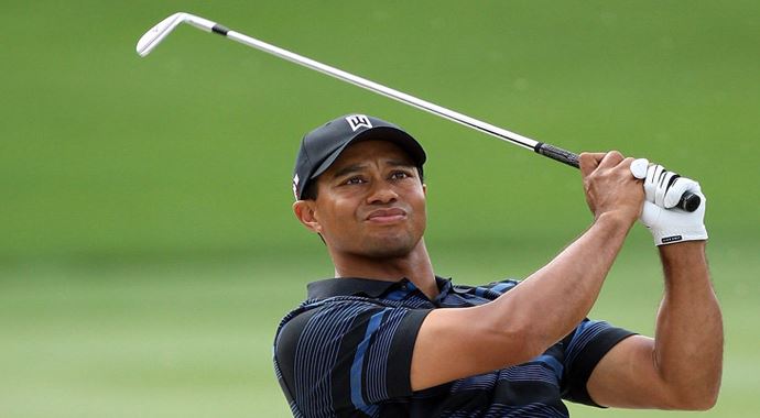 İstanbul Boğaz Köprüsü'nde Tiger Woods'tan tarihi vuruş İstanbul Boğaz Köprüsü'nde Tiger Woods'tan tarihi vuruş