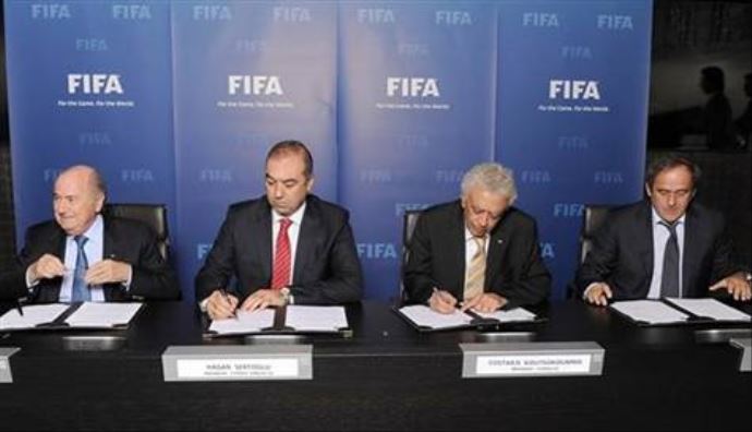 Kıbrıs futbol'da birleşiyor Kıbrıs futbol'da birleşiyor