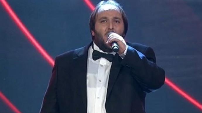 Lokantadan çıkan tenor Lokantadan çıkan tenor