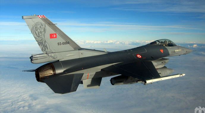 TSK açıkladı, 'Türk jetleri Rus uçağını izledi' TSK açıkladı, 'Türk jetleri Rus uçağını izledi'