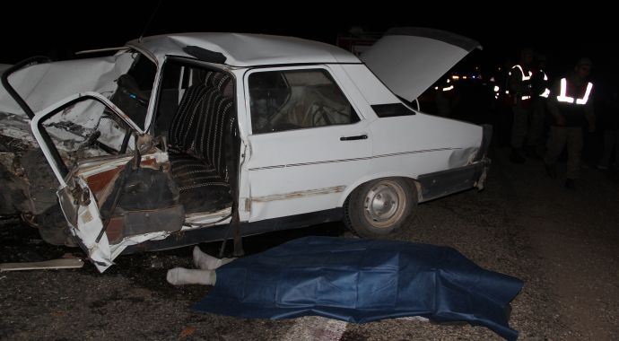 Adıyaman'da feci trafik kazası, 2 ölü Adıyaman'da feci trafik kazası, 2 ölü