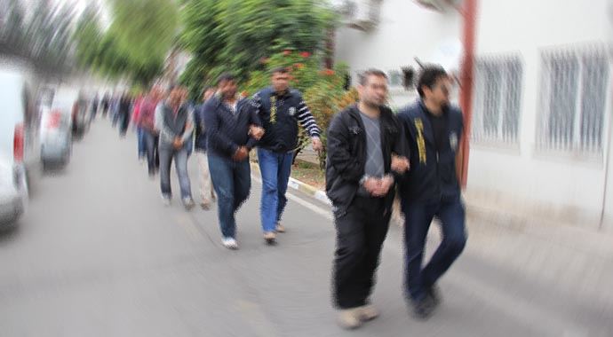Her hırsız bir polise zimmetlendi Her hırsız bir polise zimmetlendi