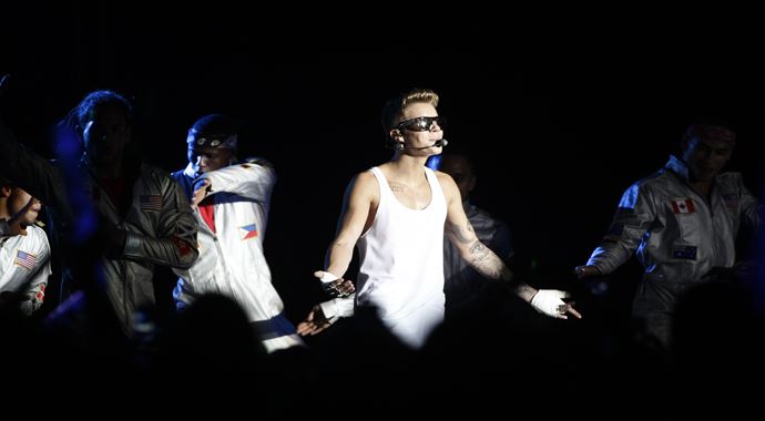 Justin Bieber&#039;ı polis arıyor