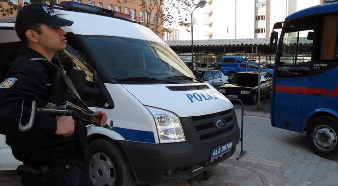 Zirve Yayınevi davası ertelendi