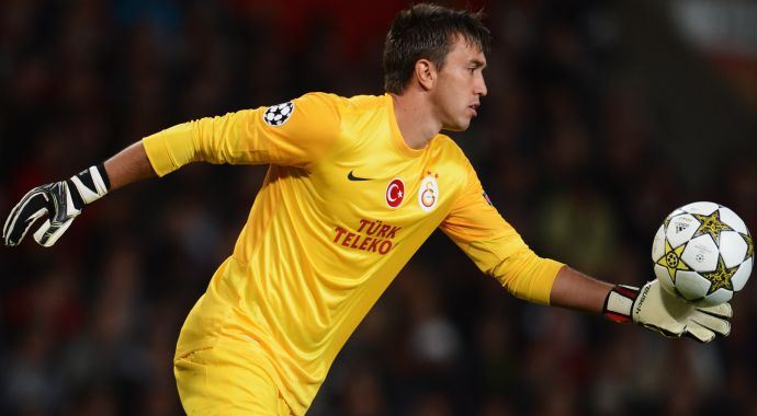 Muslera derbide oynayacak mı
