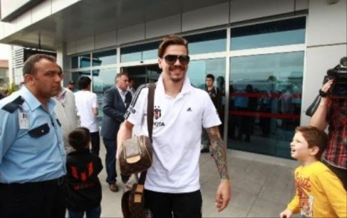 Beşiktaş kafilesi Kayseri'ye gitti